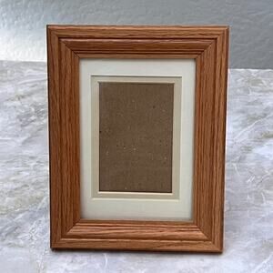Solid Oak Wood Picture Photo Frame Light Brown Free Standing & Hanging 5" x 7"